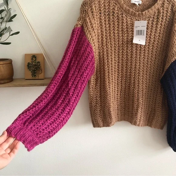 NWT Colorblock Knit Oversized sweater - Picture 2 of 6